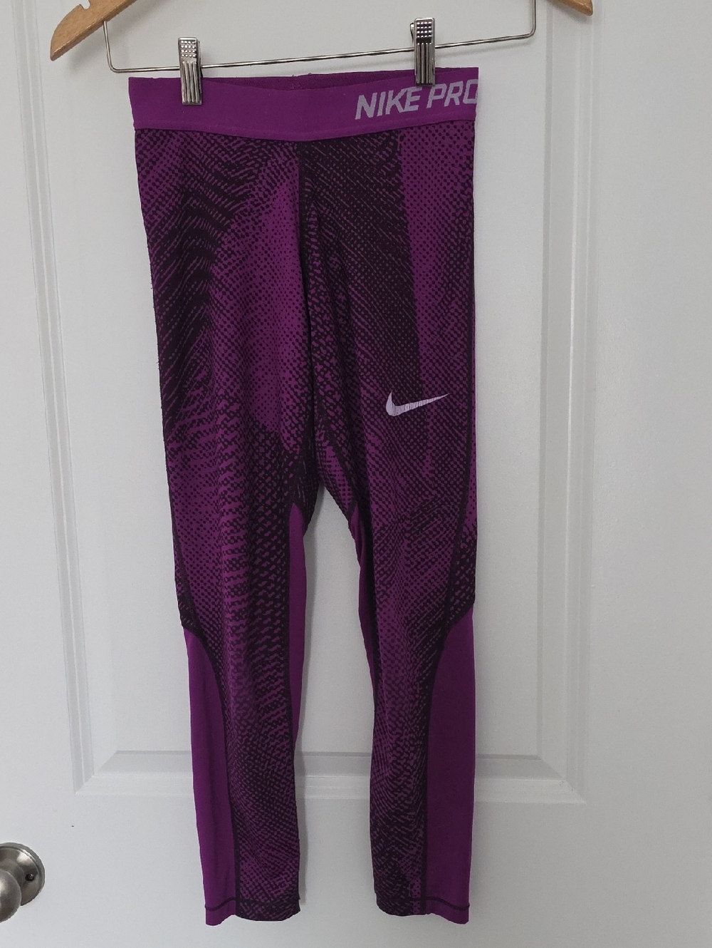 Nike Pro Purple Printed Compression Leggings Women’s Medium